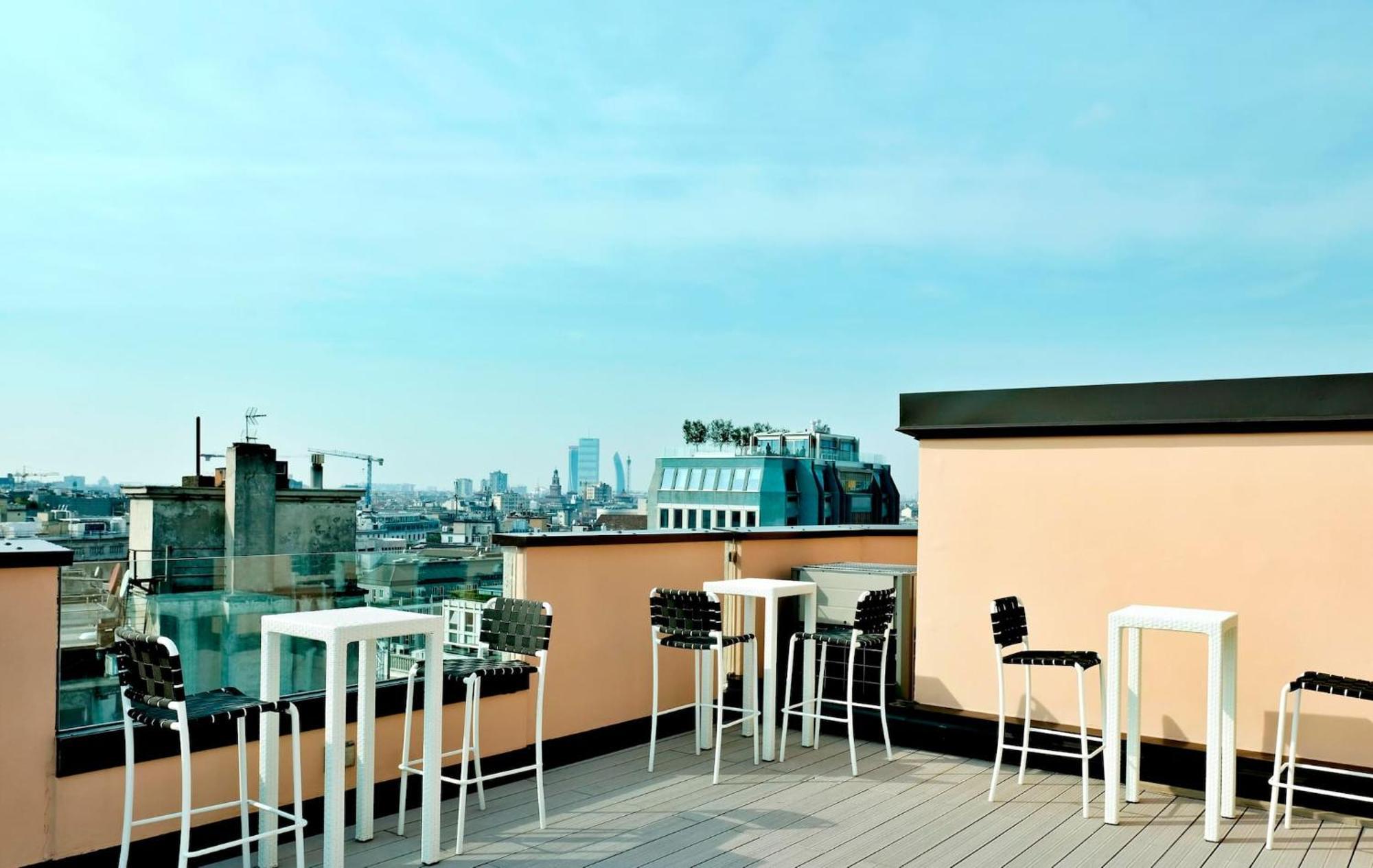 San Babila Central Tower With Panoramic Terrace Overlooking Duomo By Rentopolis Mailand Exterior foto
