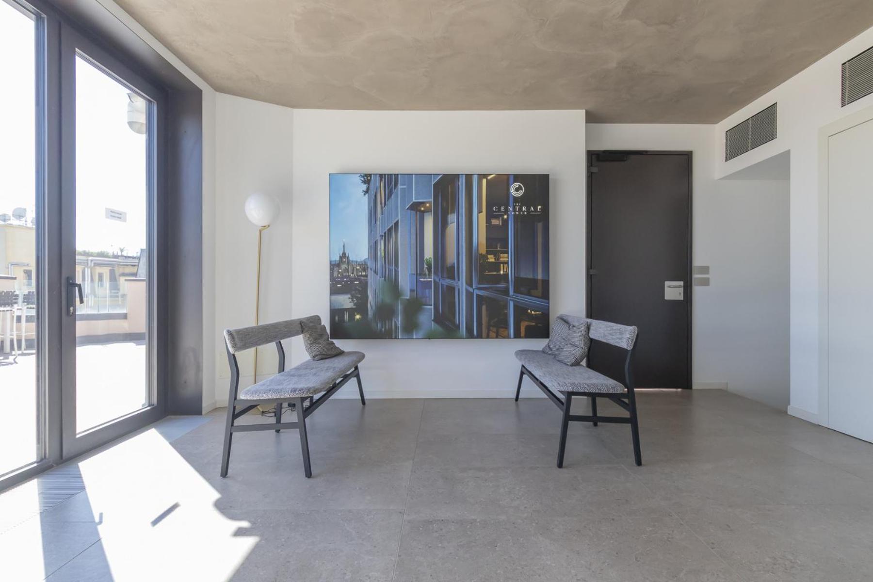 San Babila Central Tower With Panoramic Terrace Overlooking Duomo By Rentopolis Mailand Exterior foto